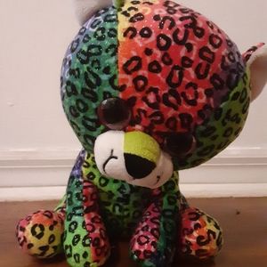 Cheetah stuffed animal